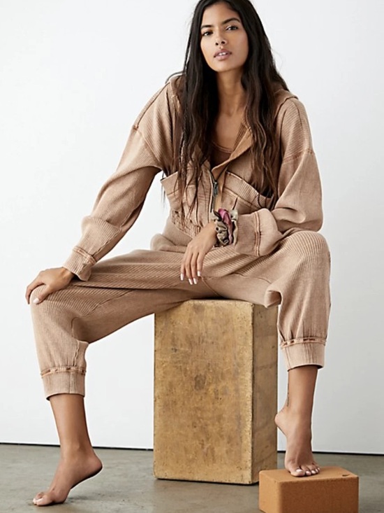 Free People Pants - Free People Movement Time Out Set – Mixed Sizes
Size: Top Medium / Pants Small